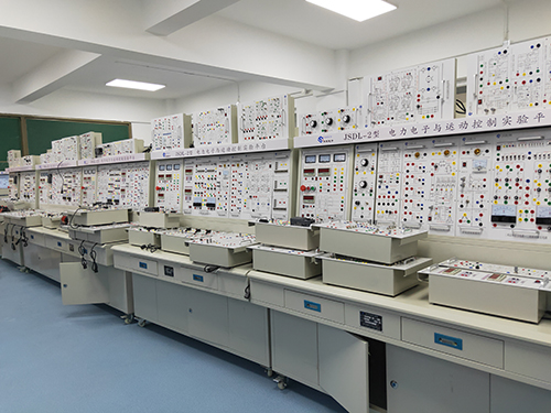 北京联合大学电力电子运动控制实验台交付培训