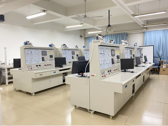 华北电力大学PLC可编程控制设备疫情期间顺利交付